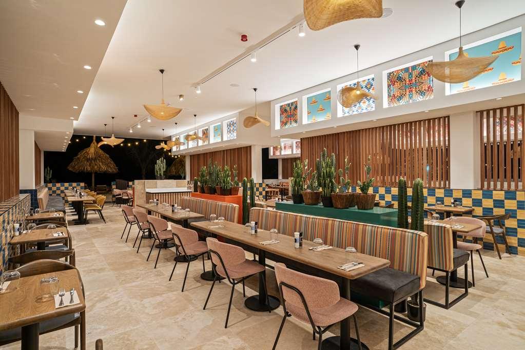 The Rif At Mangrove Beach Corendon All-Inclusive Curio Βίλλεμσταντ Εστιατόριο φωτογραφία